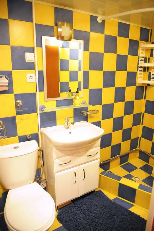 Apartment On Pushkinskaya 16 Odessa Rom bilde