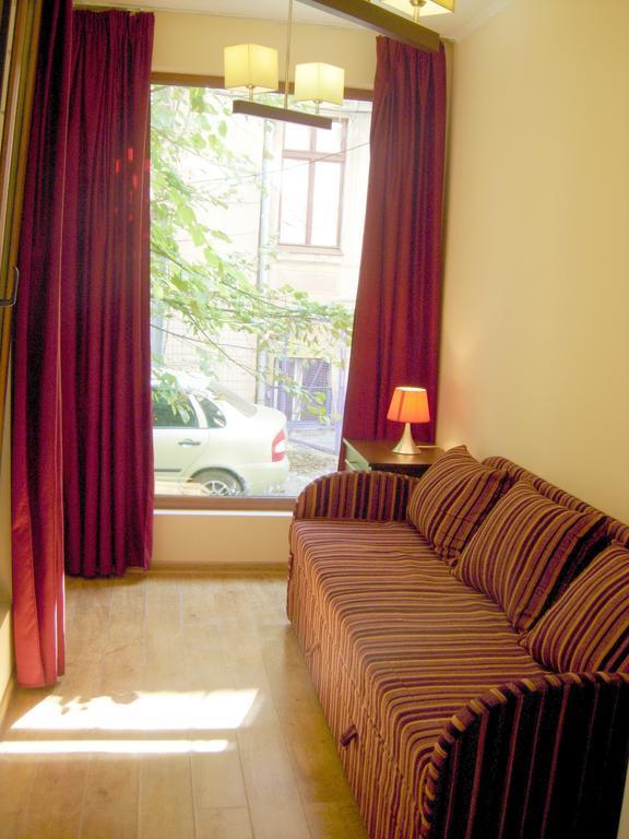Apartment On Pushkinskaya 16 Odessa Rom bilde